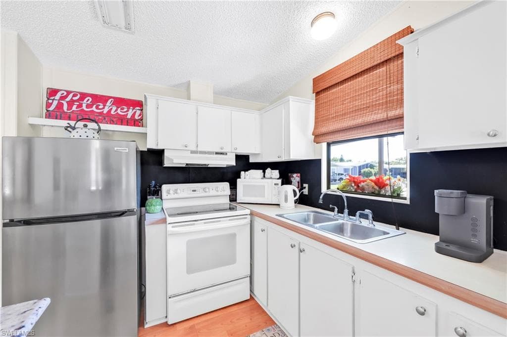 41 Oceans Blvd 41, Naples, FL 34104-4