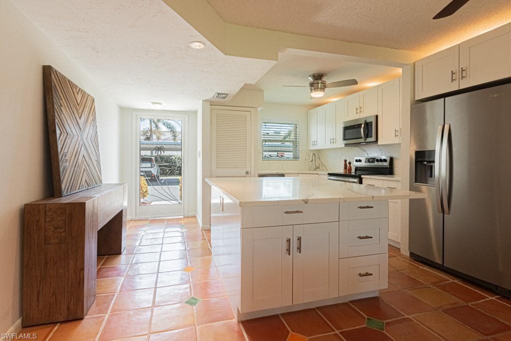 325 Charlemagne Blvd A108, Naples, FL 34112-15