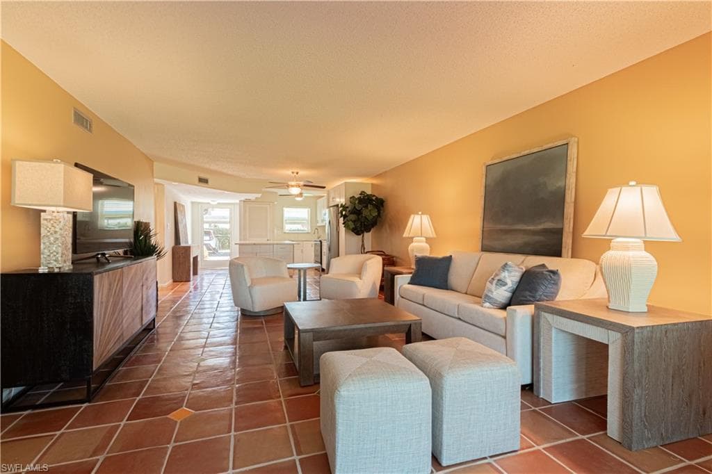 325 Charlemagne Blvd A108, Naples, FL 34112-20