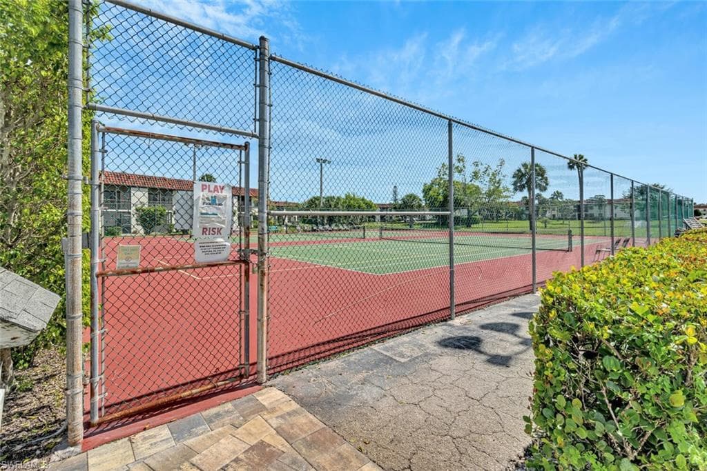 4146 27th Ct SW 204, Naples, FL 34116-17