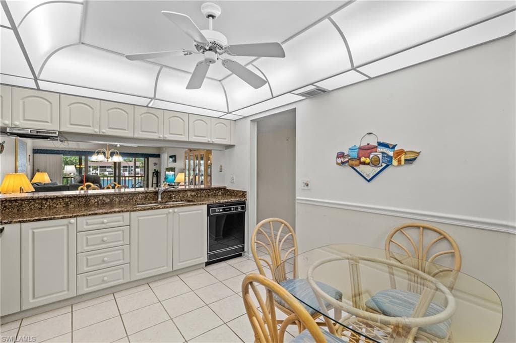5776 Deauville Cir C208, Naples, FL 34112-16