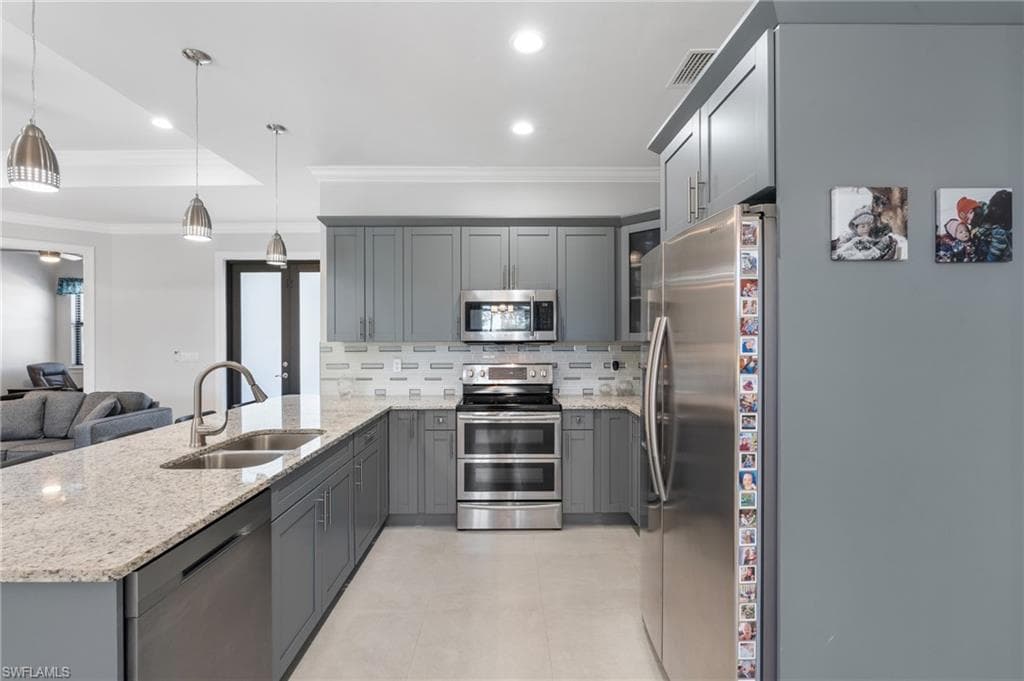 3630 70th Ave NE, Naples, FL 34120-8