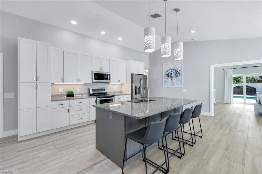 820 102nd Ave N, Naples, FL 34108-9