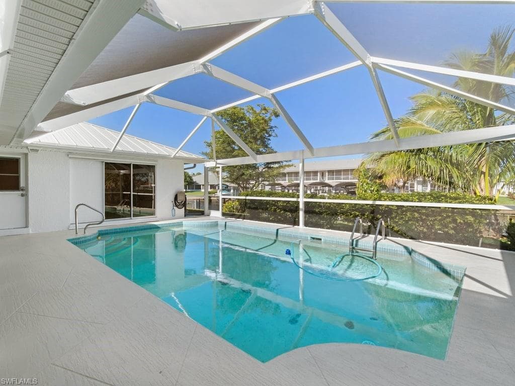 4538 6th Ct, Cape Coral, FL 33904-27