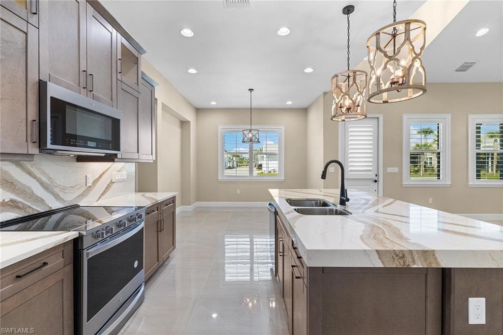 7282 Saona Ct, Naples, FL 34113-6
