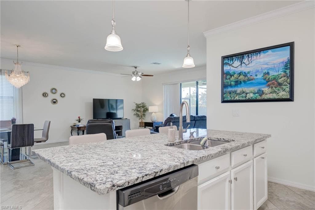 9384 Glenforest Dr, Naples, FL 34120-12