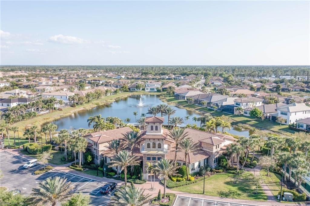 9384 Glenforest Dr, Naples, FL 34120-34