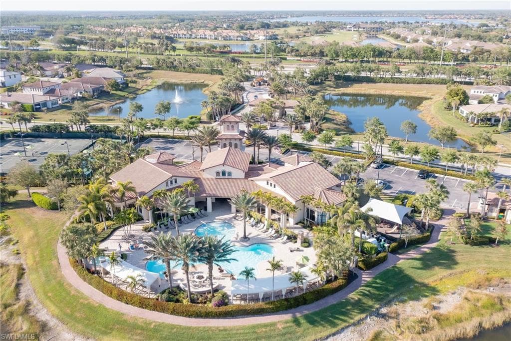 9384 Glenforest Dr, Naples, FL 34120-38