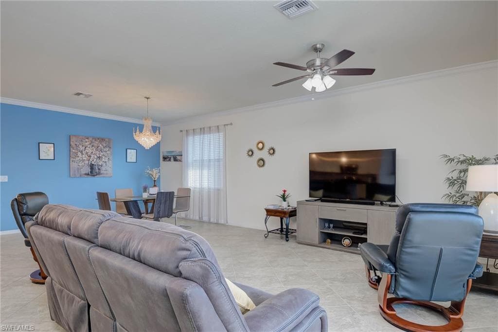 9384 Glenforest Dr, Naples, FL 34120-5