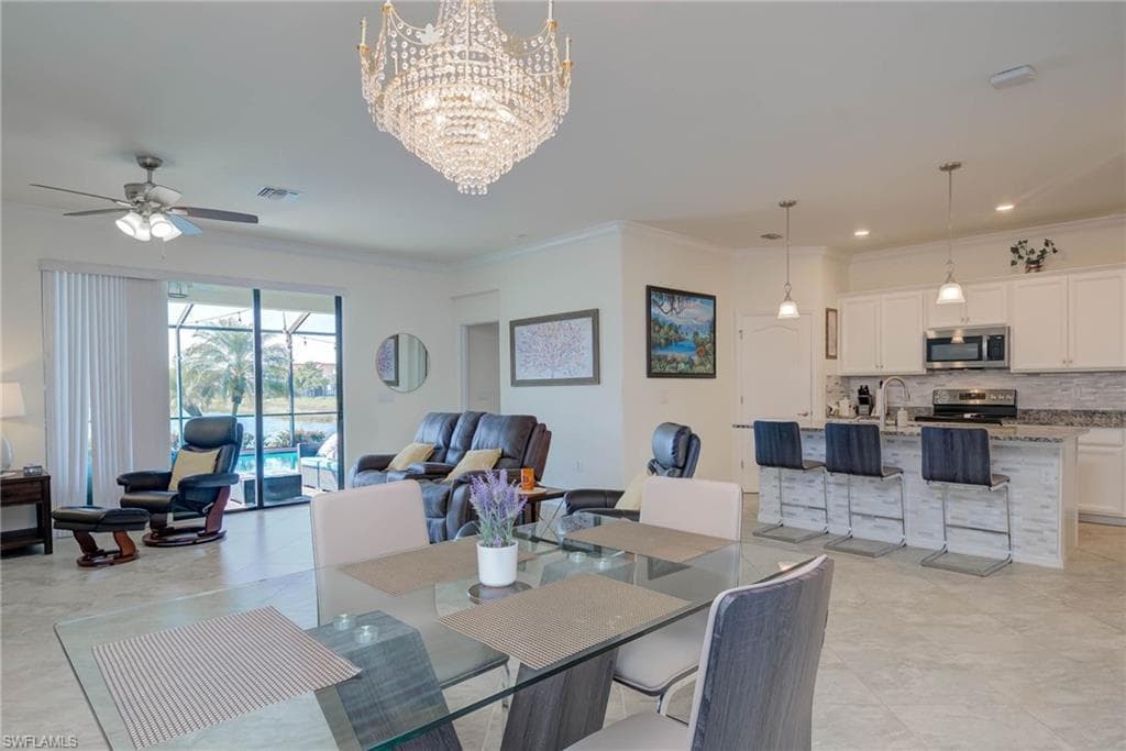 9384 Glenforest Dr, Naples, FL 34120-8