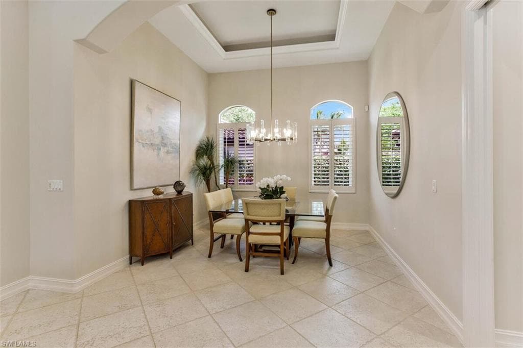 8958 Shenendoah Cir, Naples, FL 34113-10