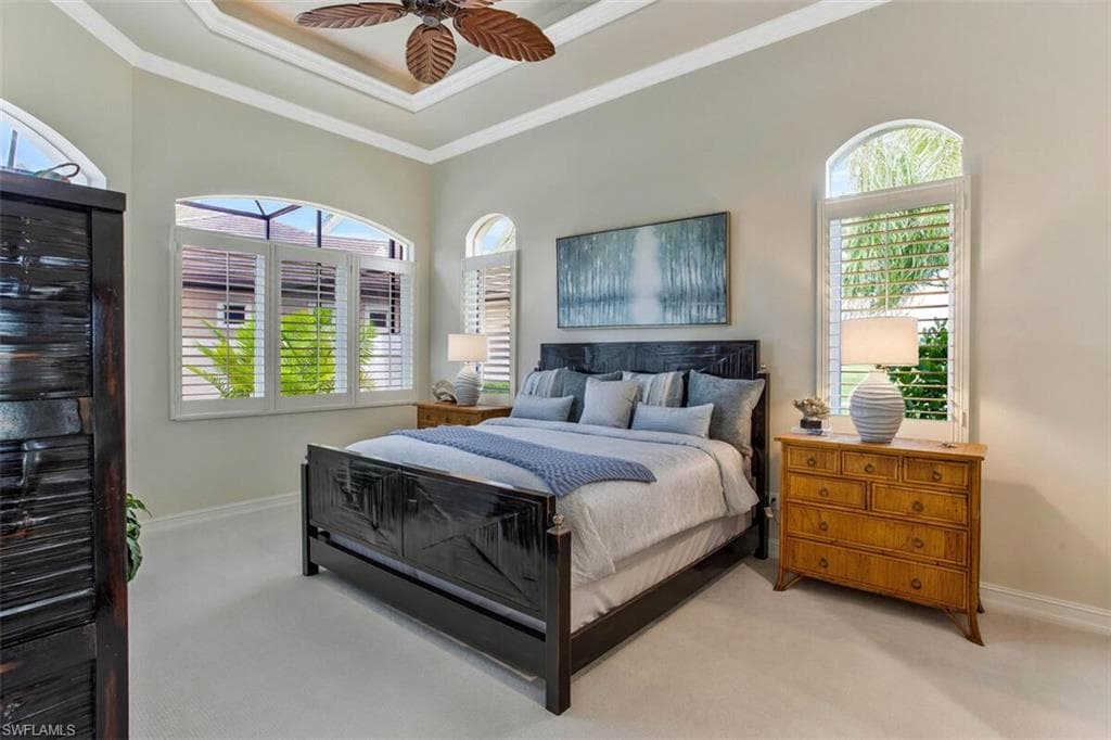 8958 Shenendoah Cir, Naples, FL 34113-20