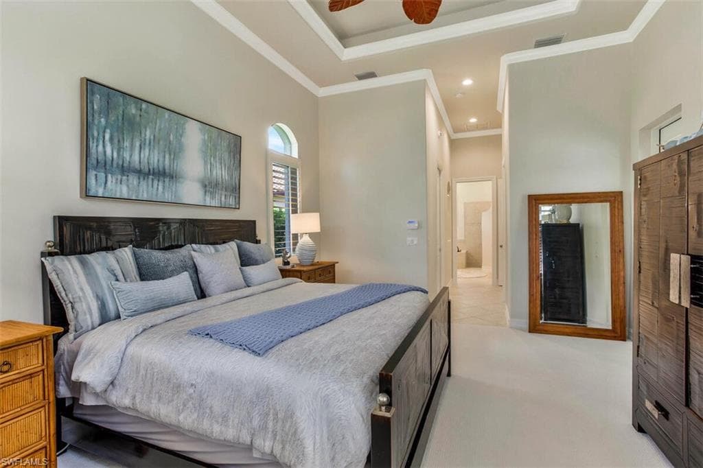 8958 Shenendoah Cir, Naples, FL 34113-21