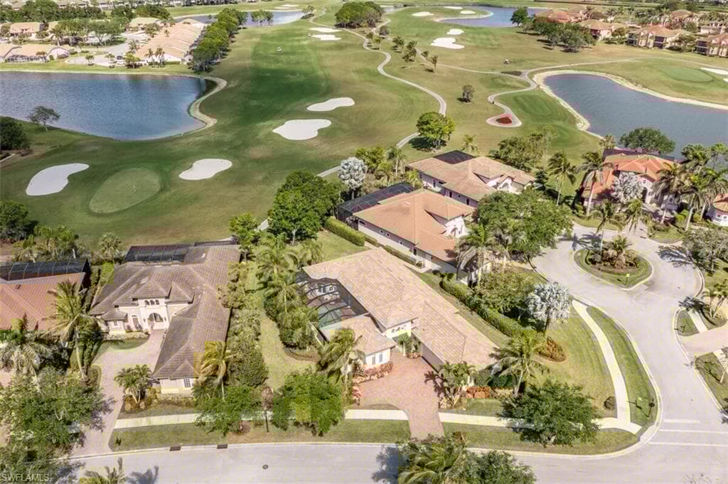8958 Shenendoah Cir, Naples, FL 34113-37