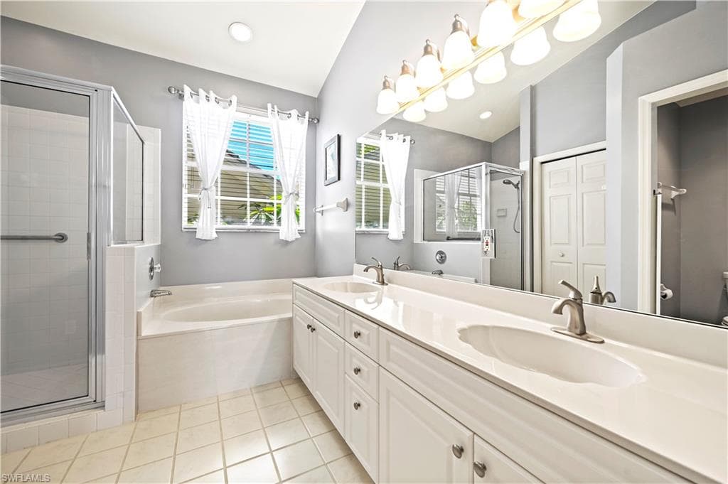 27071 Lake Harbor Ct 203, Bonita Springs, FL 34134-24