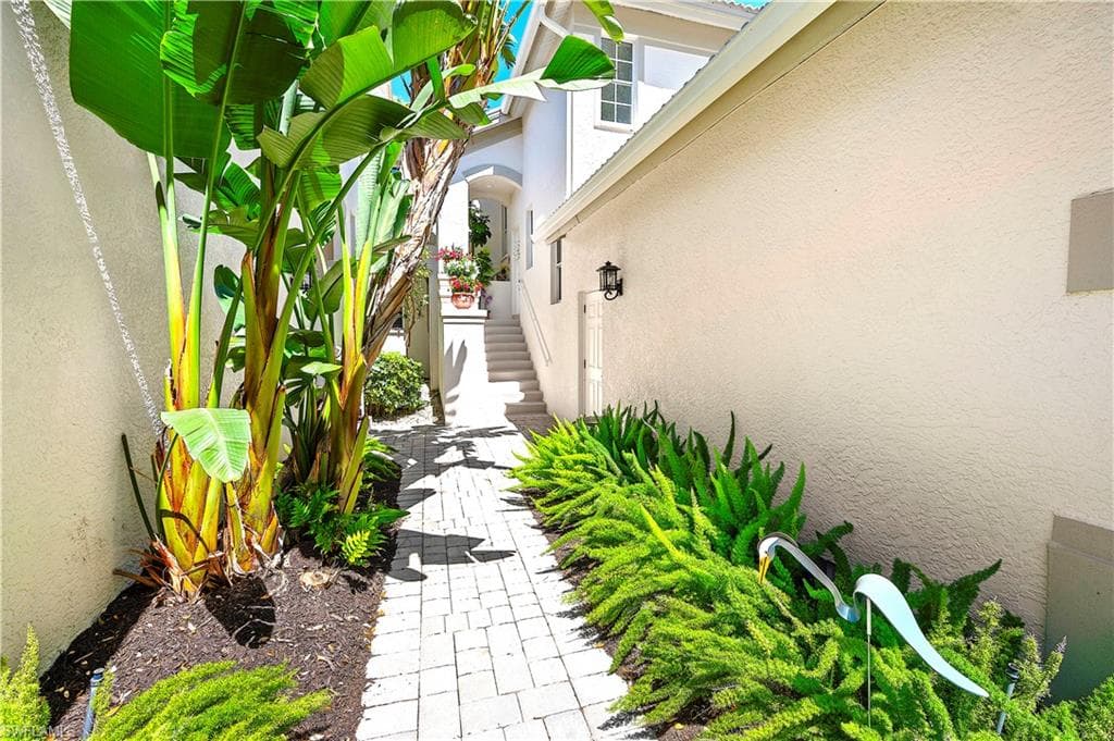 27071 Lake Harbor Ct 203, Bonita Springs, FL 34134-4