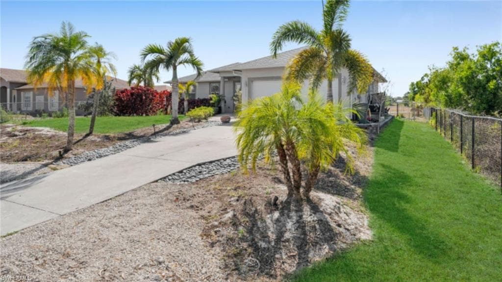 3045 Everglades Blvd N, Naples, Fl 34120-4