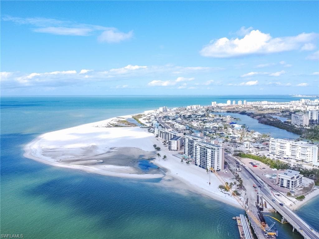 8400 Estero Blvd 203, Fort Myers Beach, FL 33931-28
