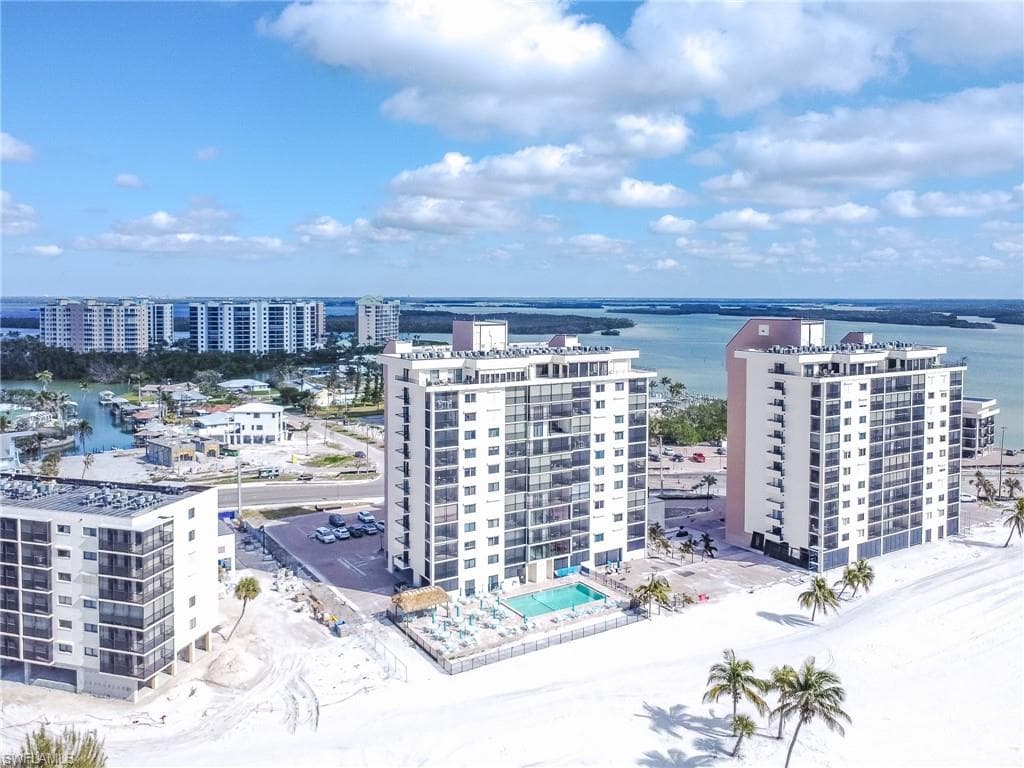 8400 Estero Blvd 203, Fort Myers Beach, FL 33931-30