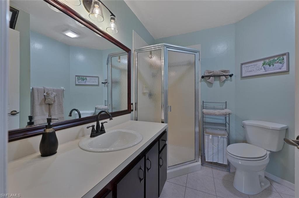 2670 Kings Lake Blvd 7-204, Naples, FL 34112-11