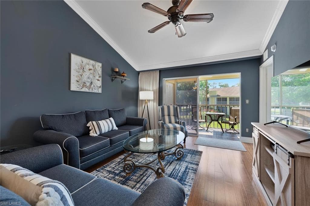 2670 Kings Lake Blvd 7-204, Naples, FL 34112-6
