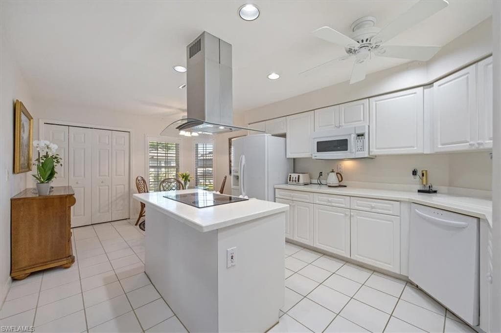 203 Via Perignon 2-4, Naples, FL 34119-13