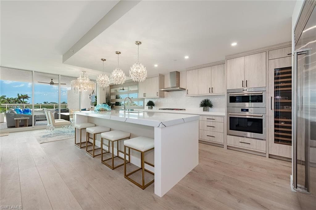 13945 Old Coast Rd 302, Naples, FL 34110-4