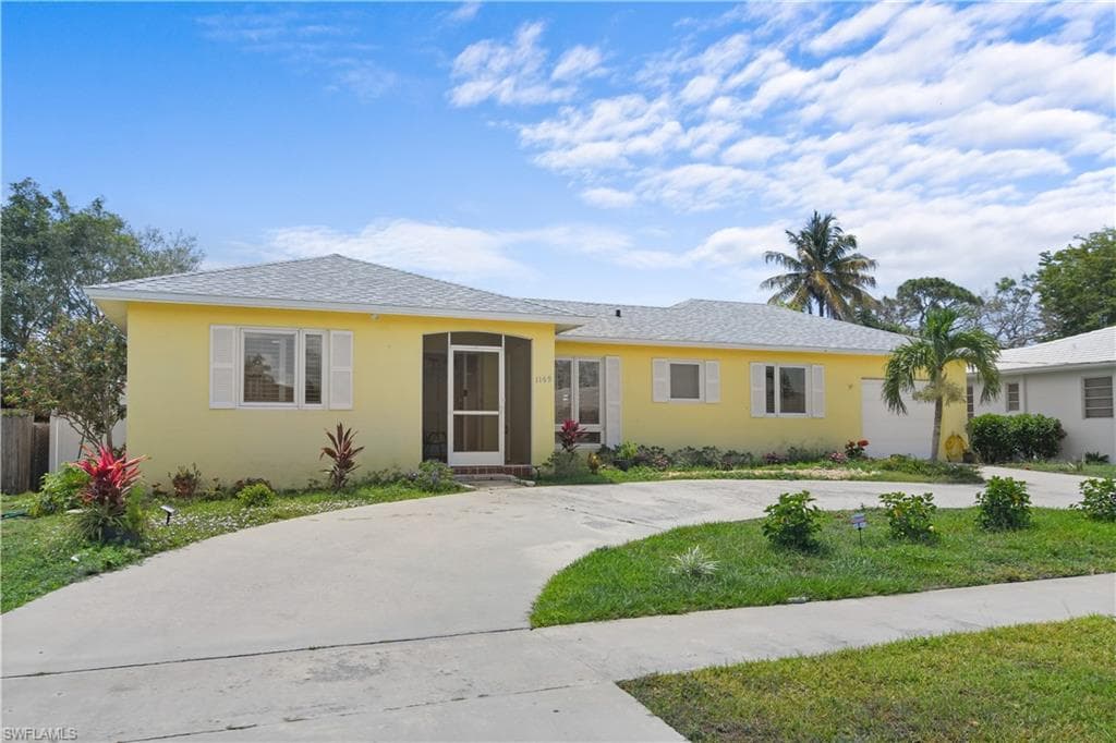 1169 Fourwinds Ave, Marco Island, FL 34145-1