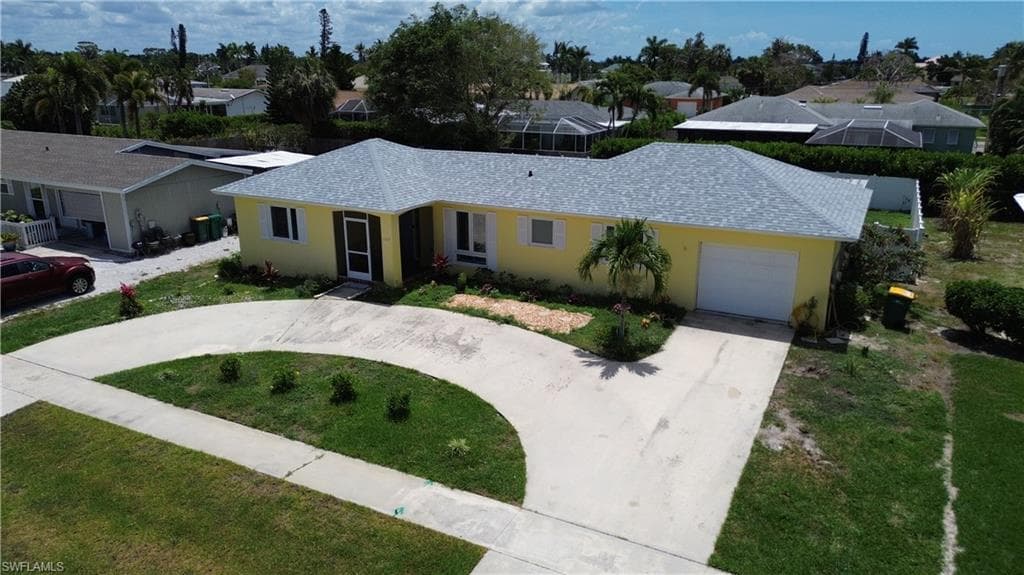 1169 Fourwinds Ave, Marco Island, FL 34145-3