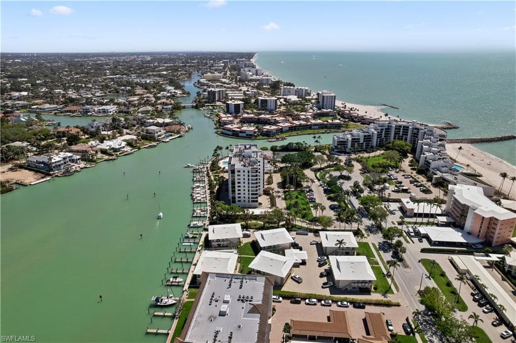 2500 Gulf Shore Blvd N N7, Naples, FL 34103-25