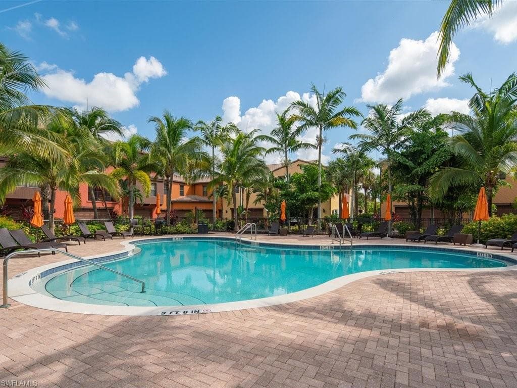 9071 Albion Ln N 5703, Naples, FL 34113-19