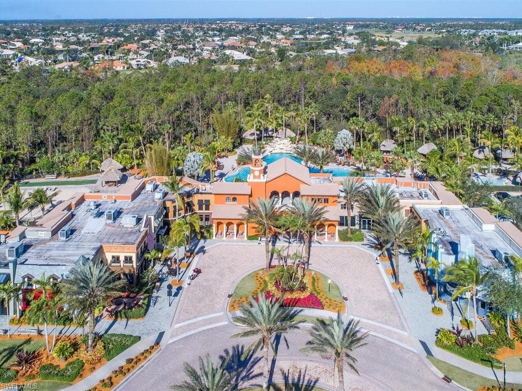 9071 Albion Ln N 5703, Naples, FL 34113-26