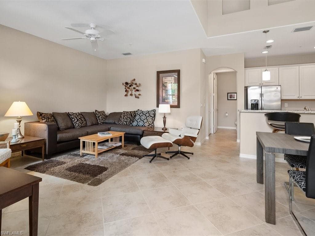 9071 Albion Ln N 5703, Naples, FL 34113-4
