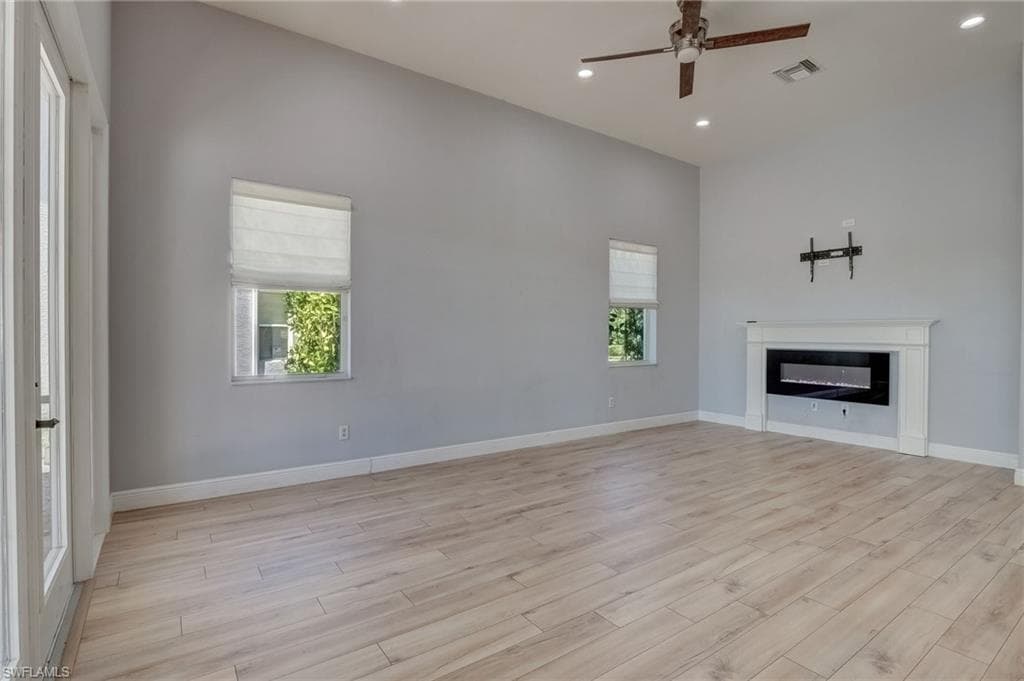 1696 Sarazen Pl, Naples, FL 34120-11