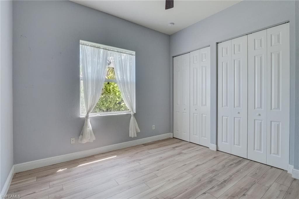 1696 Sarazen Pl, Naples, FL 34120-32