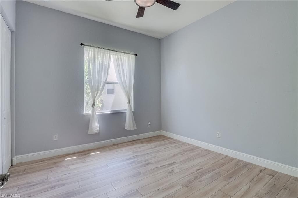 1696 Sarazen Pl, Naples, FL 34120-34