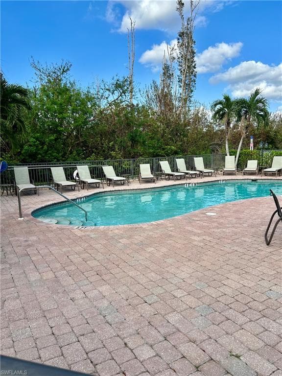 10091 Lake Cove Dr 301, Fort Myers, FL 33908-25