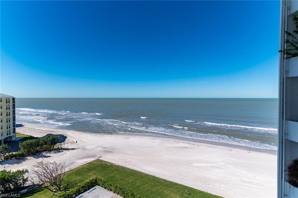 3951 Gulf Shore Blvd N 601, Naples, FL 34103-29