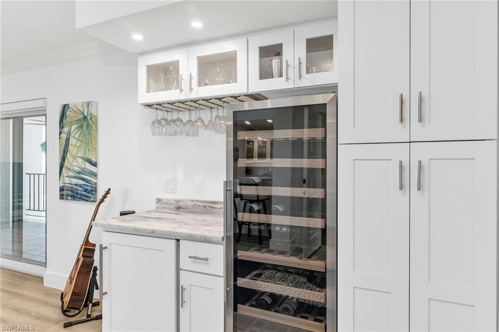 3951 Gulf Shore Blvd N 601, Naples, FL 34103-8