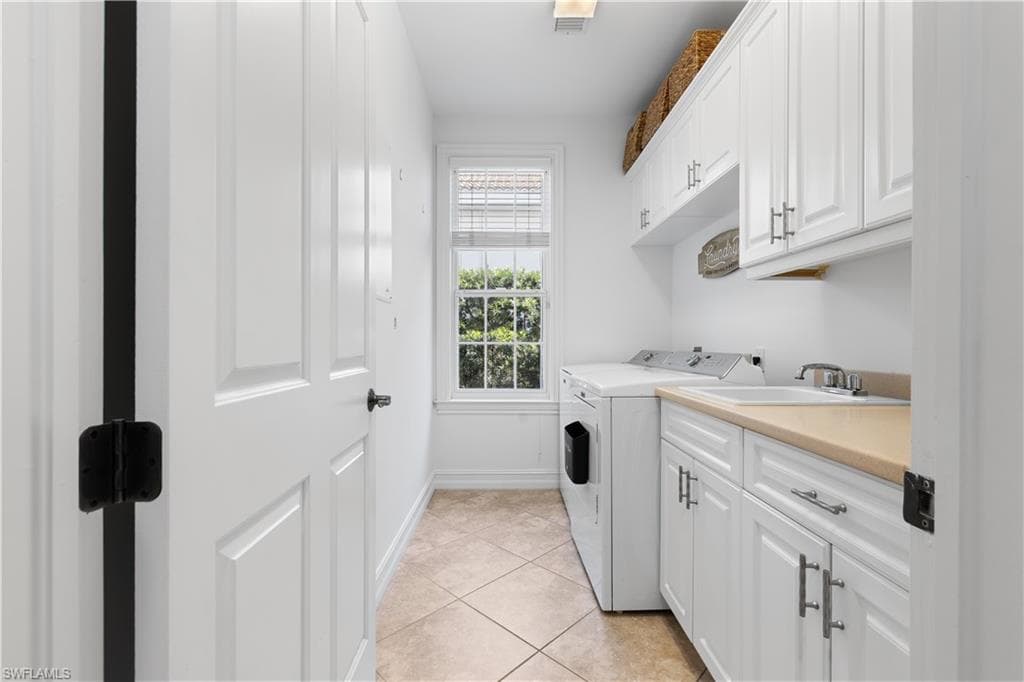 505 Harbour Dr, Naples, FL 34103-15