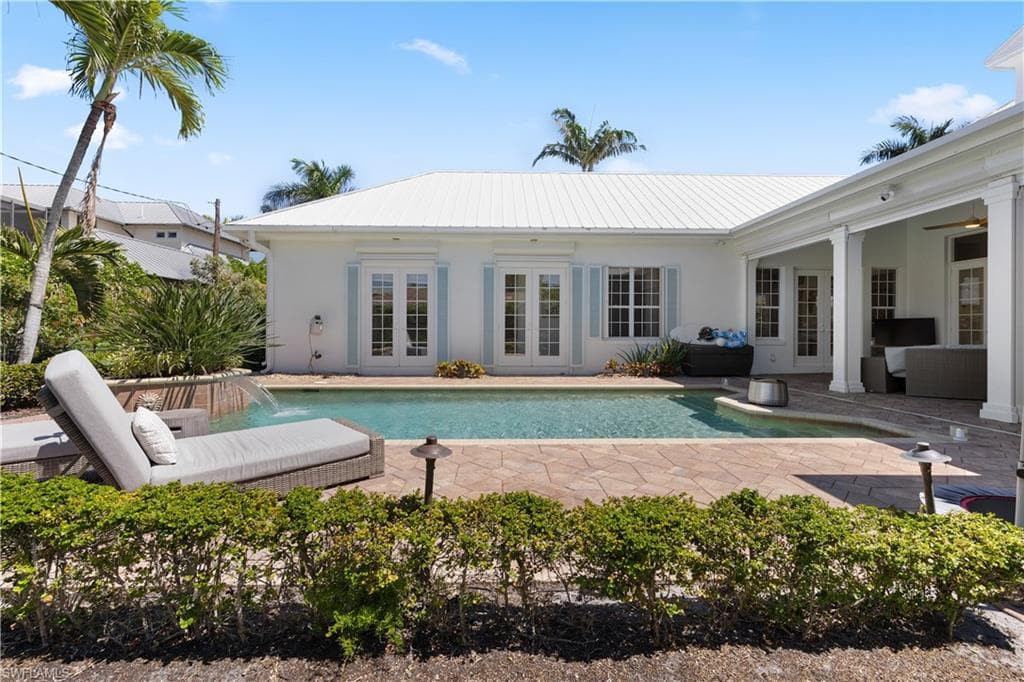 505 Harbour Dr, Naples, FL 34103-30