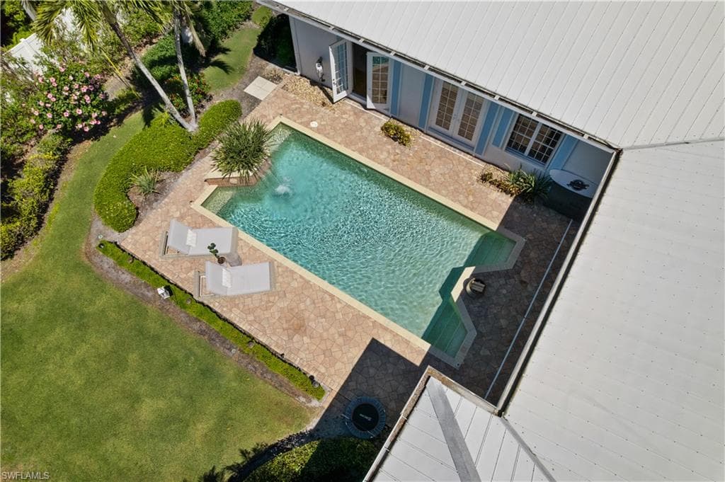 505 Harbour Dr, Naples, FL 34103-32