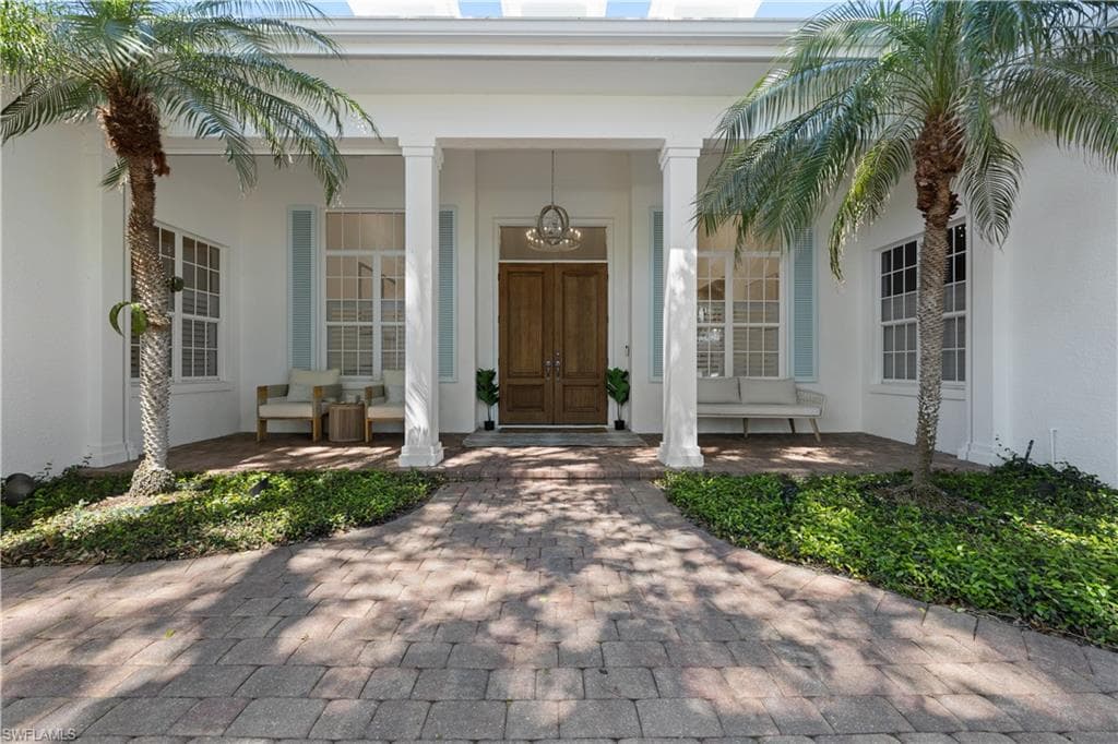 505 Harbour Dr, Naples, FL 34103-36