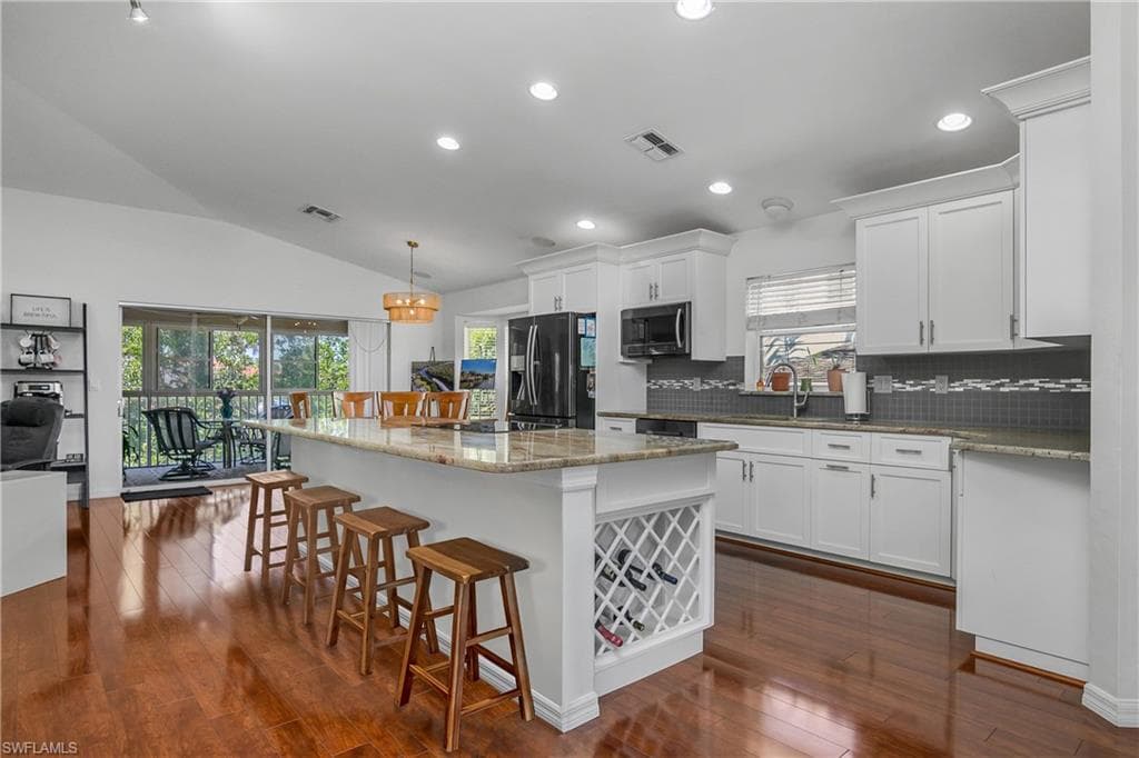 7749 Victoria Cove Ct, Fort Myers, FL 33908-9