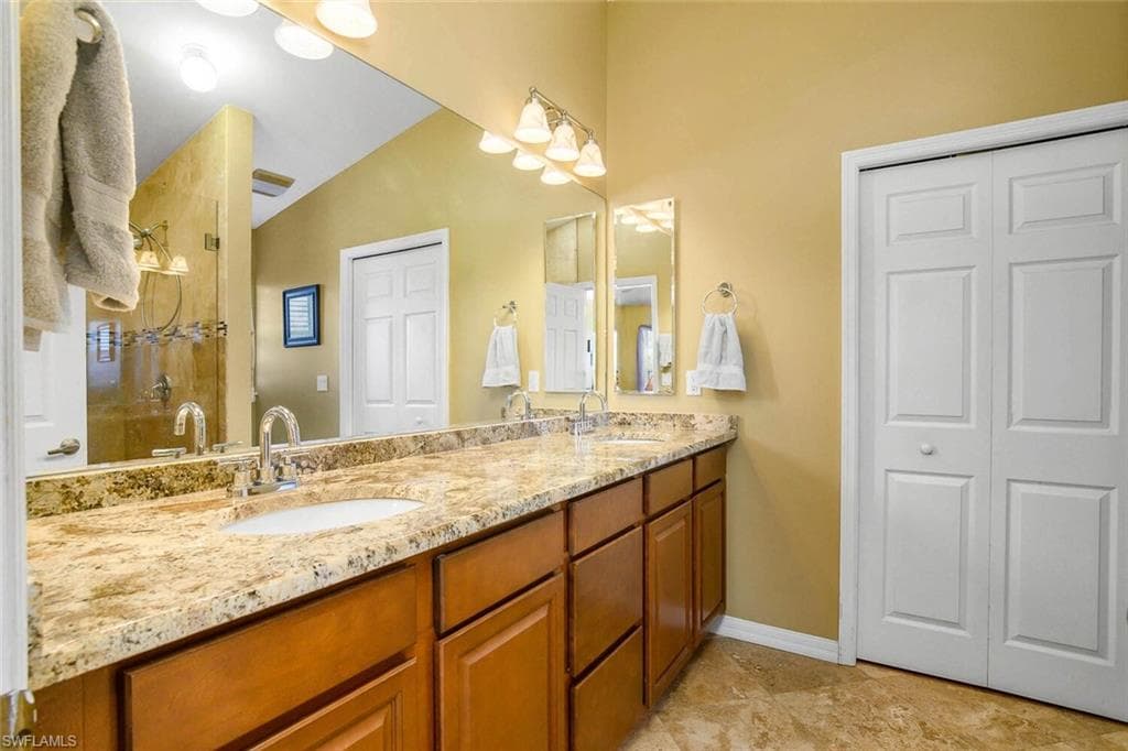 7749 Victoria Cove Ct, Fort Myers, FL 33908-17
