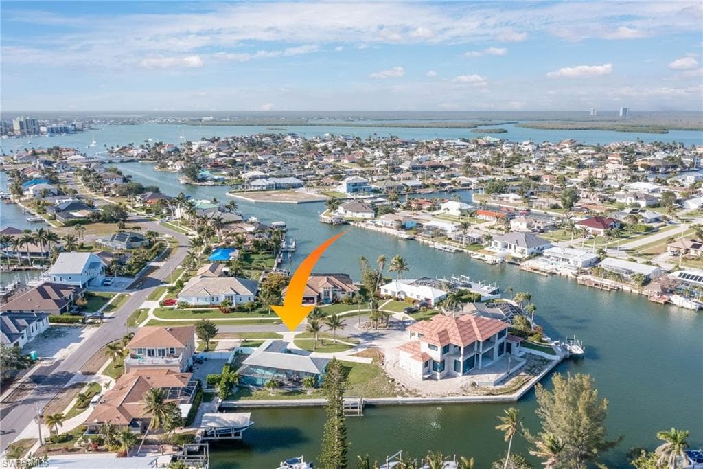 1131 Fern Ct, Marco Island, FL 34145-4