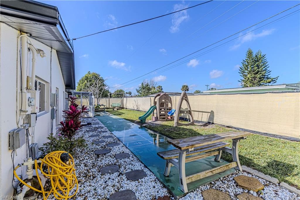 106 Starview Ave, Lehigh Acres, FL 33936-25
