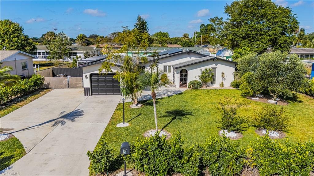 106 Starview Ave, Lehigh Acres, FL 33936-3