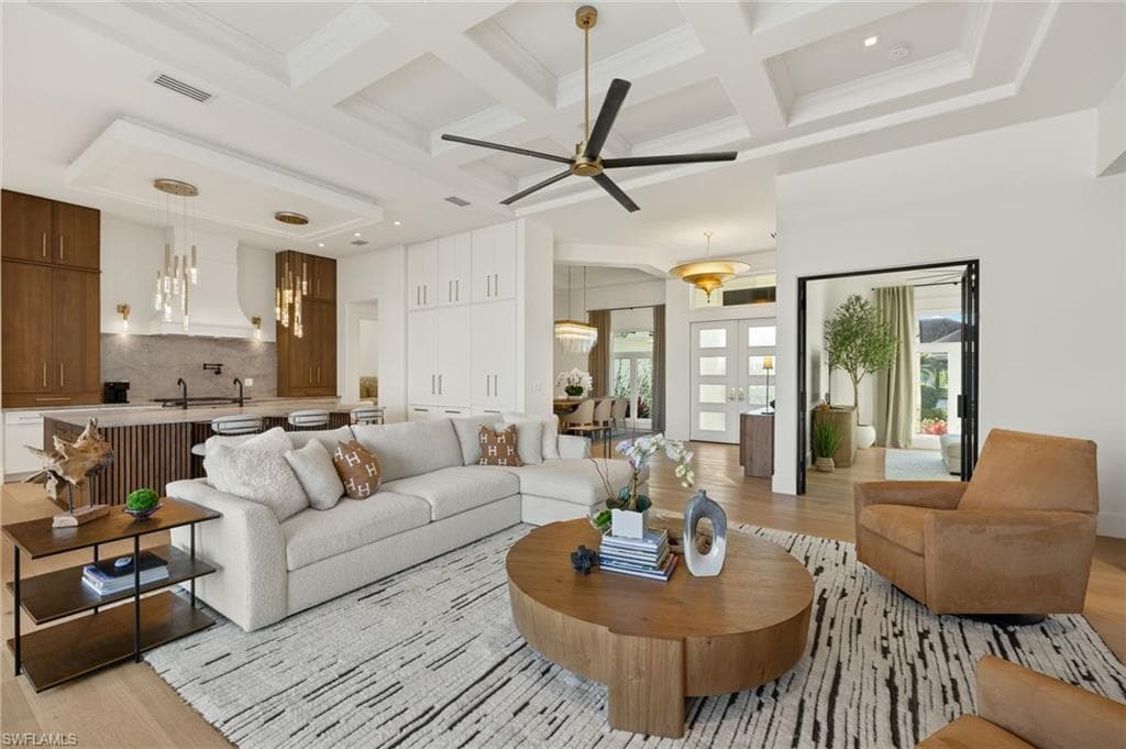 1955 Tarpon Rd, Naples, FL 34102-9