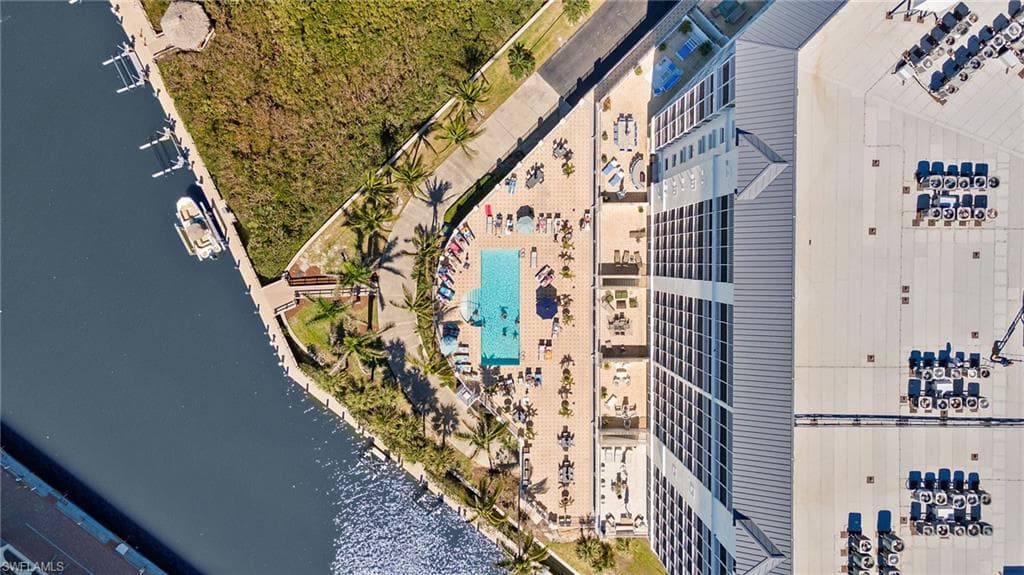 410 Flagship Dr 301, Naples, FL 34108-36